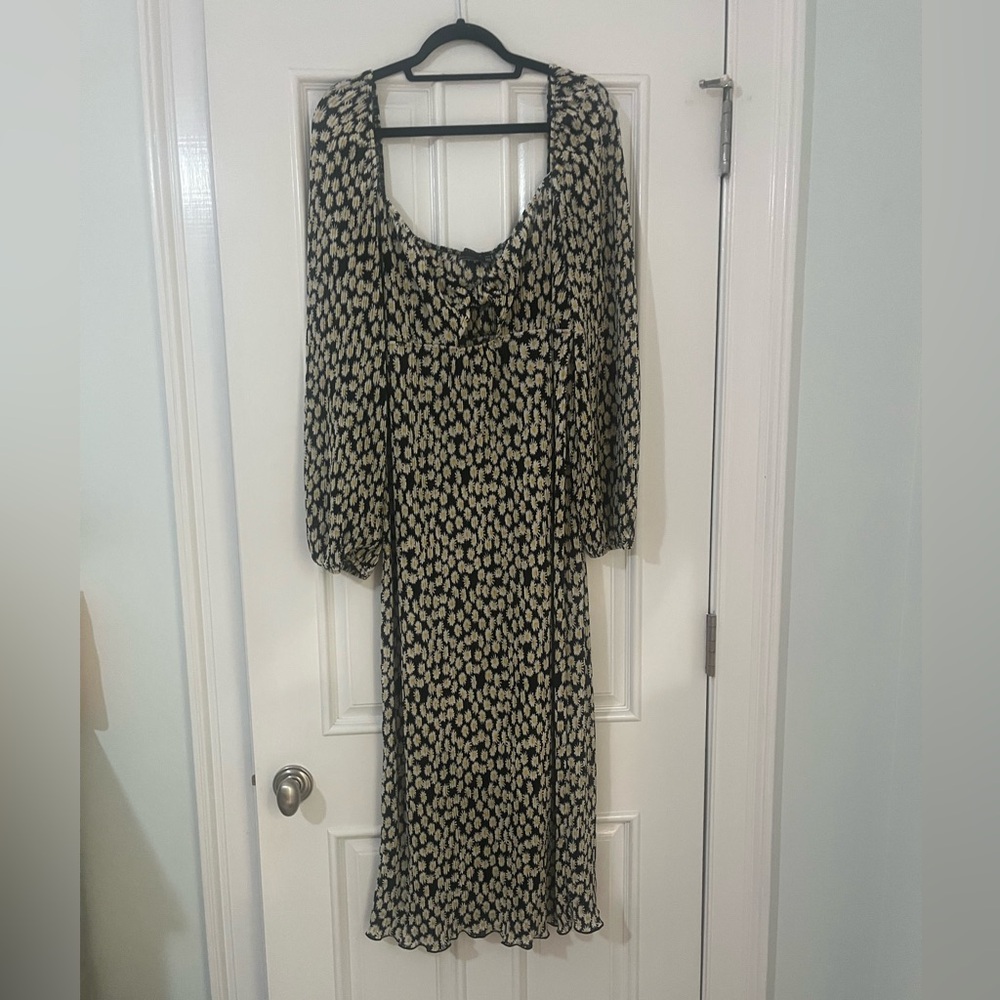 Long sleeve floral print dress